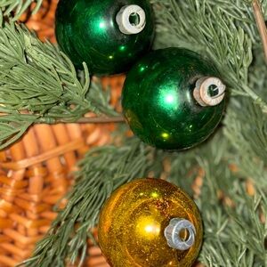 Shiny Brite Ornament Set